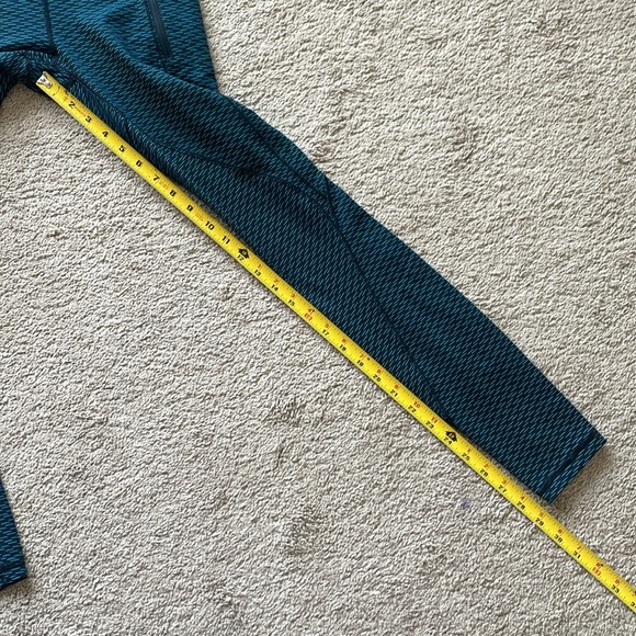 Lululemon Run It Out Tight W’s 4 Black Blue Tiny Geo Print Leggings Activewear - Picture 8 of 12